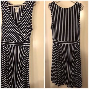 Max Studio navy blue and white strip dress